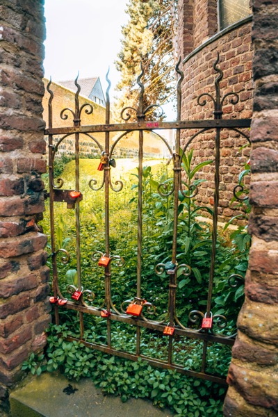 Zons, historische Stadtmauer 2026